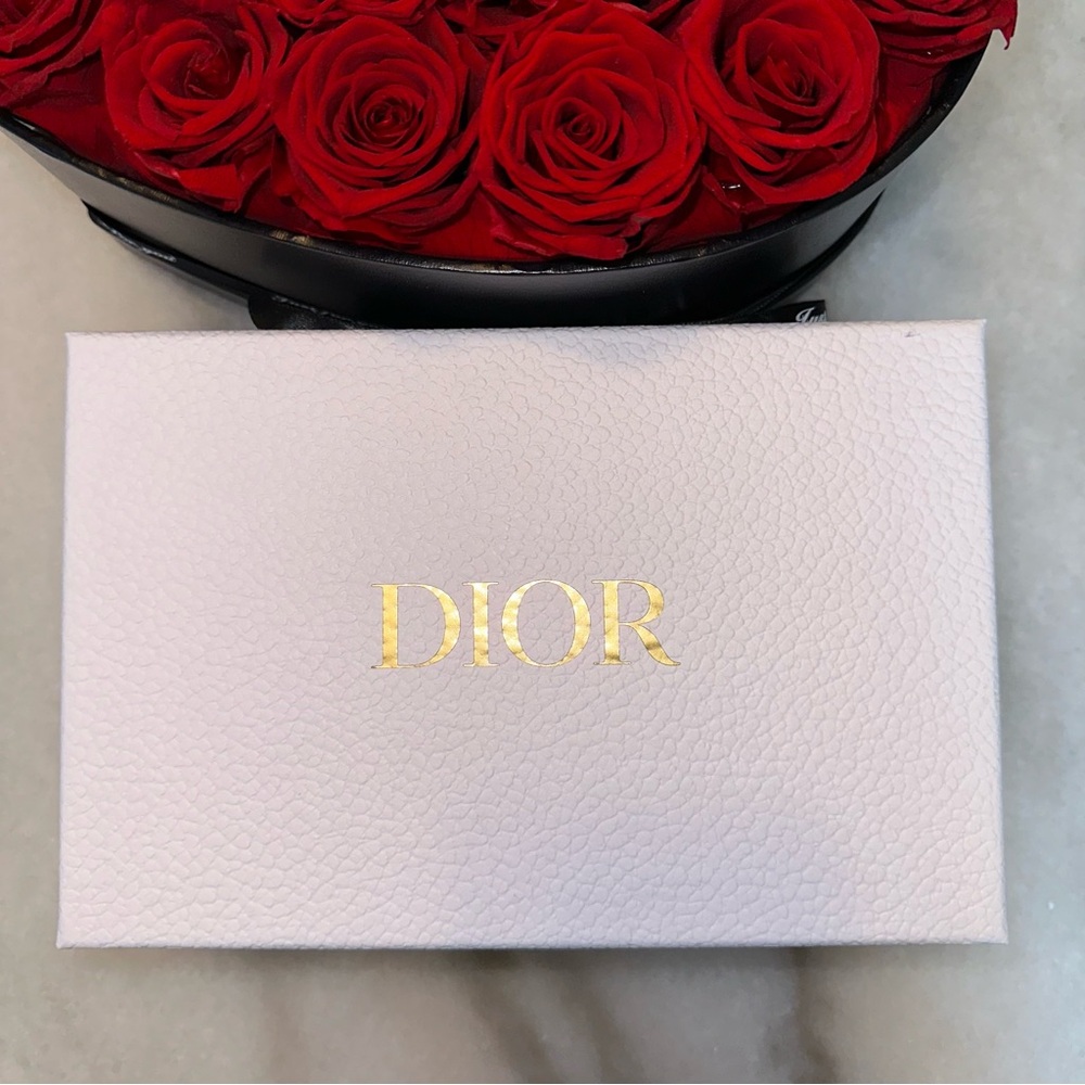 Dior Beauty Pouch - Picture 9 of 9
